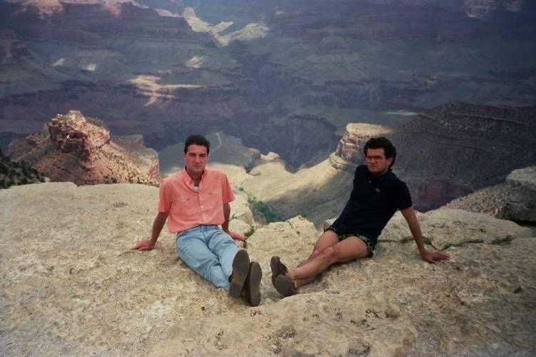 USA_1990-05-15 00-00-01_R03F09